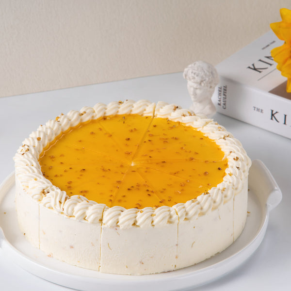 GOLDEN BUDS MOUSSE CAKE